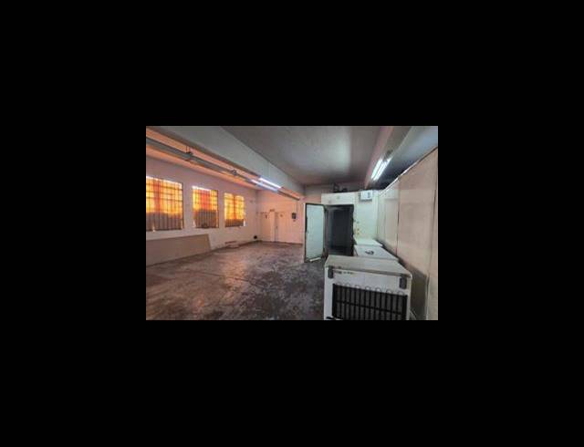 880M² BUSINESS CENTRE TO LET IN BENONI CENTRAL